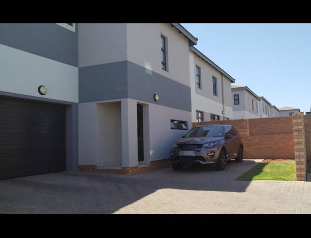3 BEDROOM PROPERTY TO RENT IN THATCHFIELD